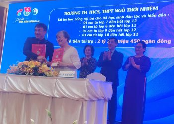 Năm 2024 Quỹ Học bổng Vừ A Dính đã trao trực tiếp hơn 5.000 suất học bổng cho học sinh, sinh viên dân tộc thiểu số